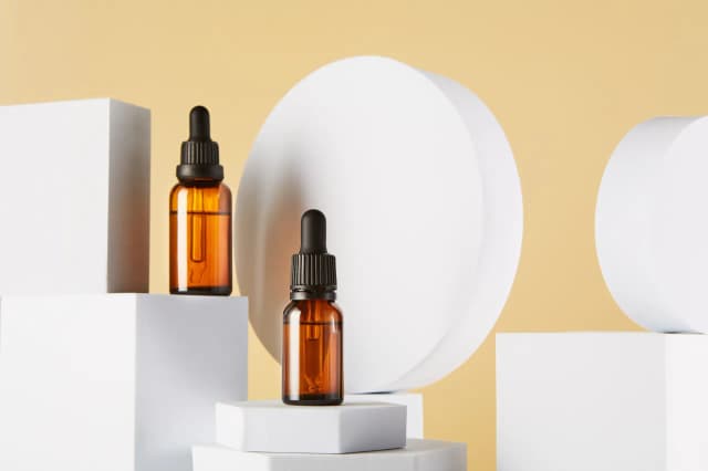 Czy serum do twarzy się zmywa? Oto, co musisz wiedzieć